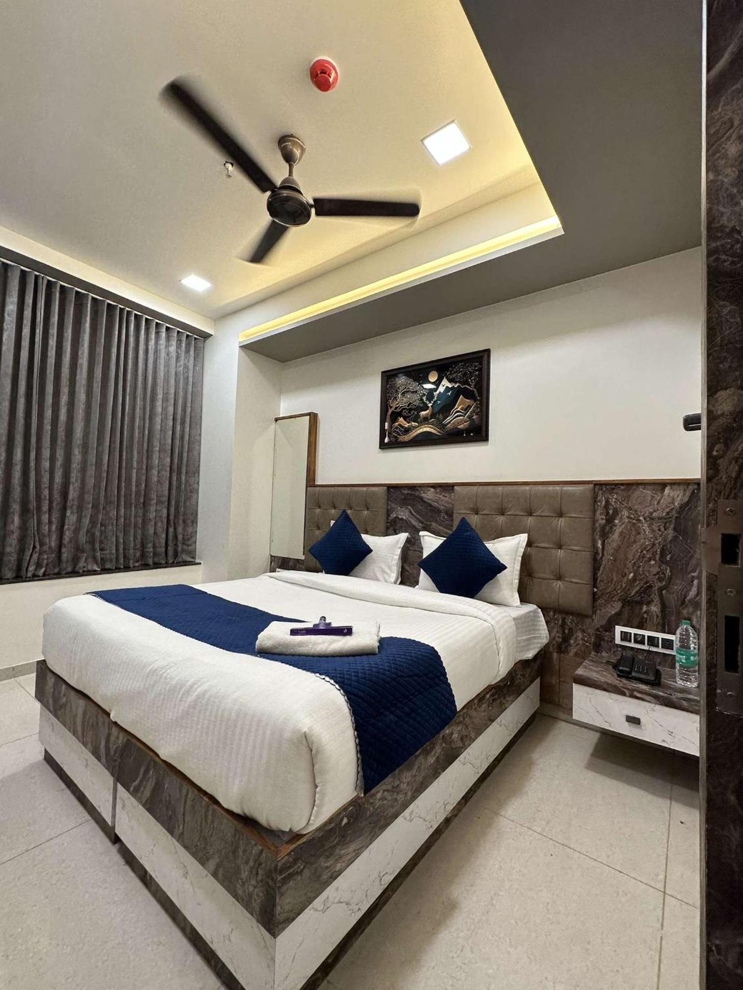 Hotel E Classico Bhavnagar Exterior foto